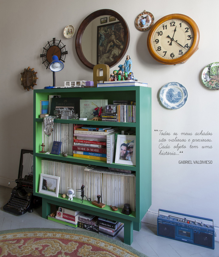 Decoração de: Detalhes; estante verde; Casa de Valentina