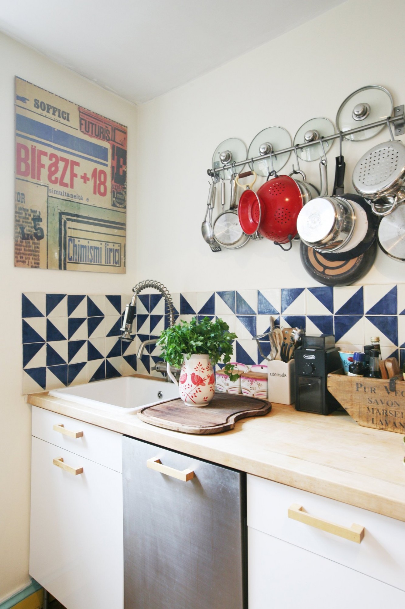 Decoração de: Cozinha; adesivo azulejo hidráulico; Casa de Valentina