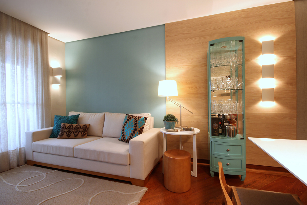 Decoração de: Sala de estar; parede azul; Casa de Valentina