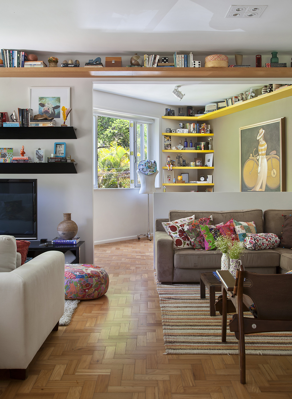 Decoração de: Sala de estar; parede verde; Casa de Valentina