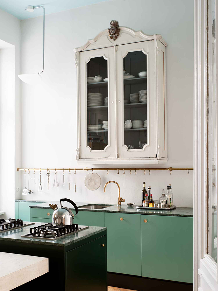 Decoração de: Cozinha; armário vintage;  Casa de Valentina