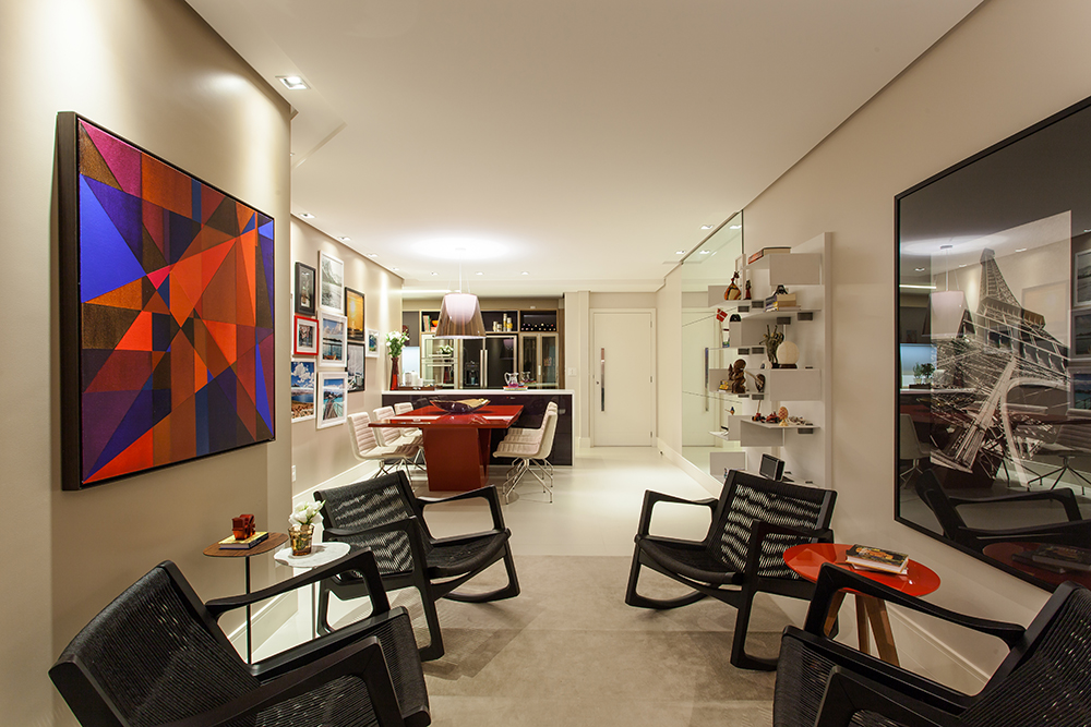 Decoração de: Sala de estar; quadro eométrico colorido; Casa de Valentina