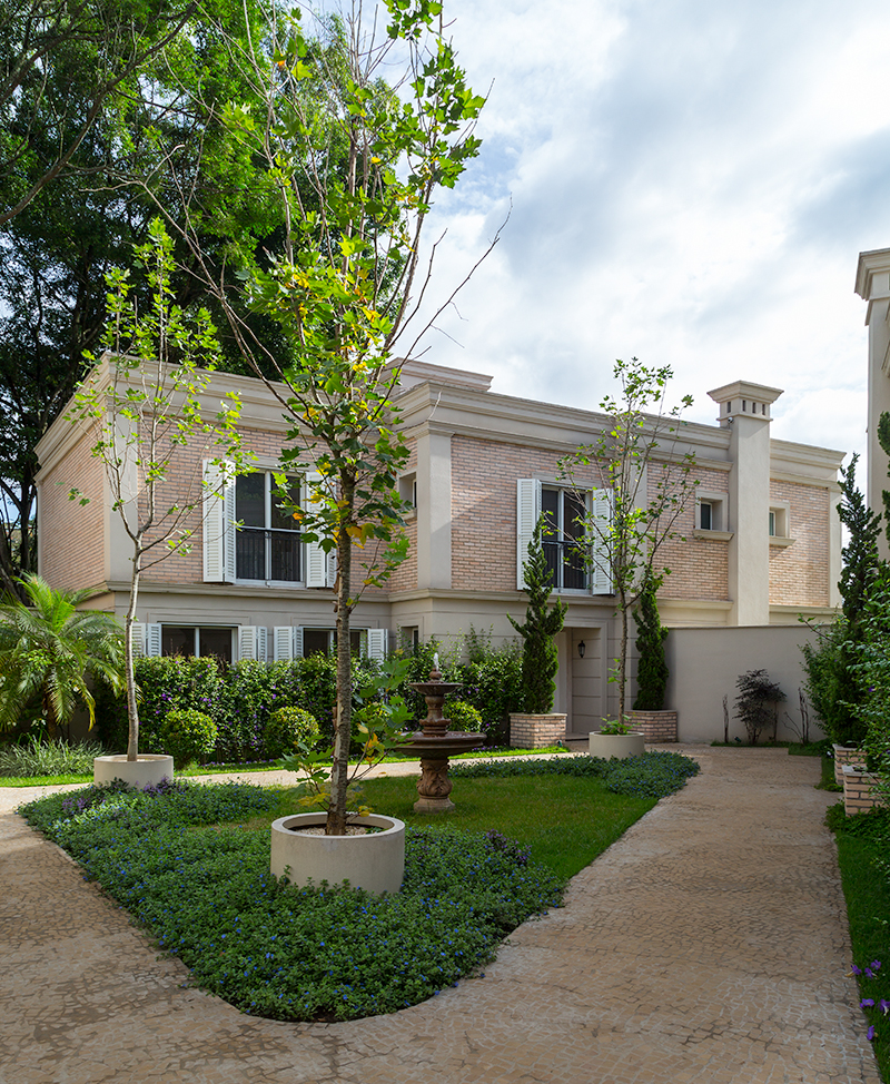 Decoração de: Jardim; arquitetura inglesa; Casa de Valentina